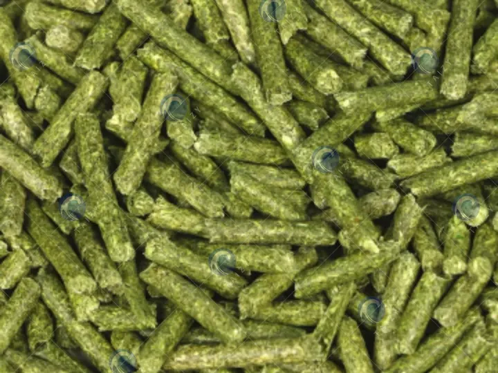Chicken Feed Pellet Making Machine 10 Finished product of chicken feed pellet machine