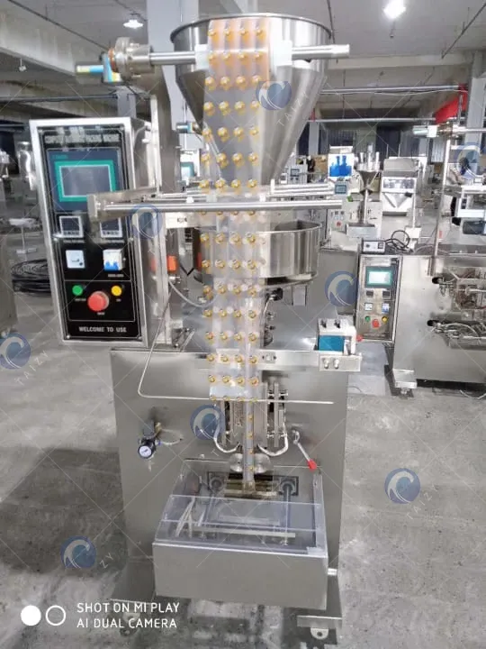 fish feed packing machine