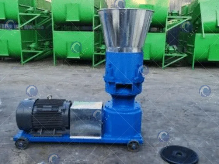 Feed Pellet Making Machine Exported To Martinique For Poultry Feed Production 5 Chicken feed pellet machine