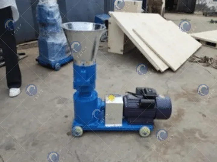 Feed Pellet Making Machine Exported To Martinique For Poultry Feed Production 6 Feed pellet making machine