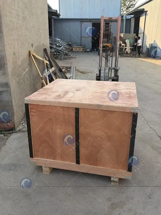 Fish food pellet making machine package